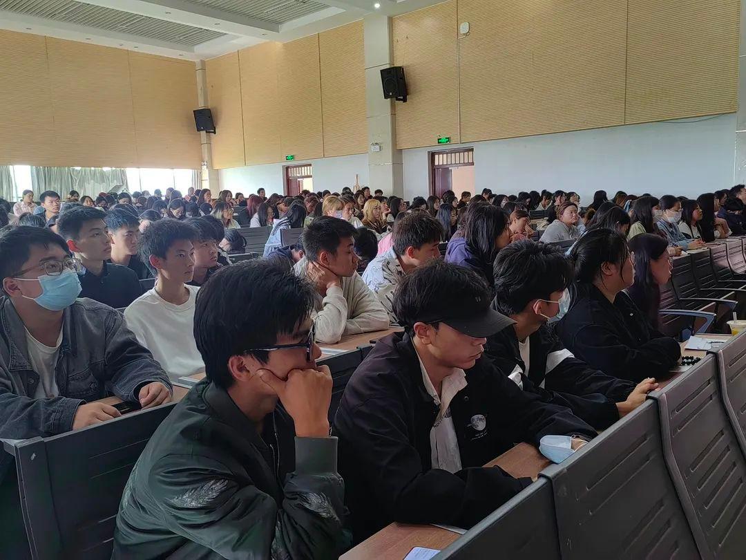 讲座3.jpg